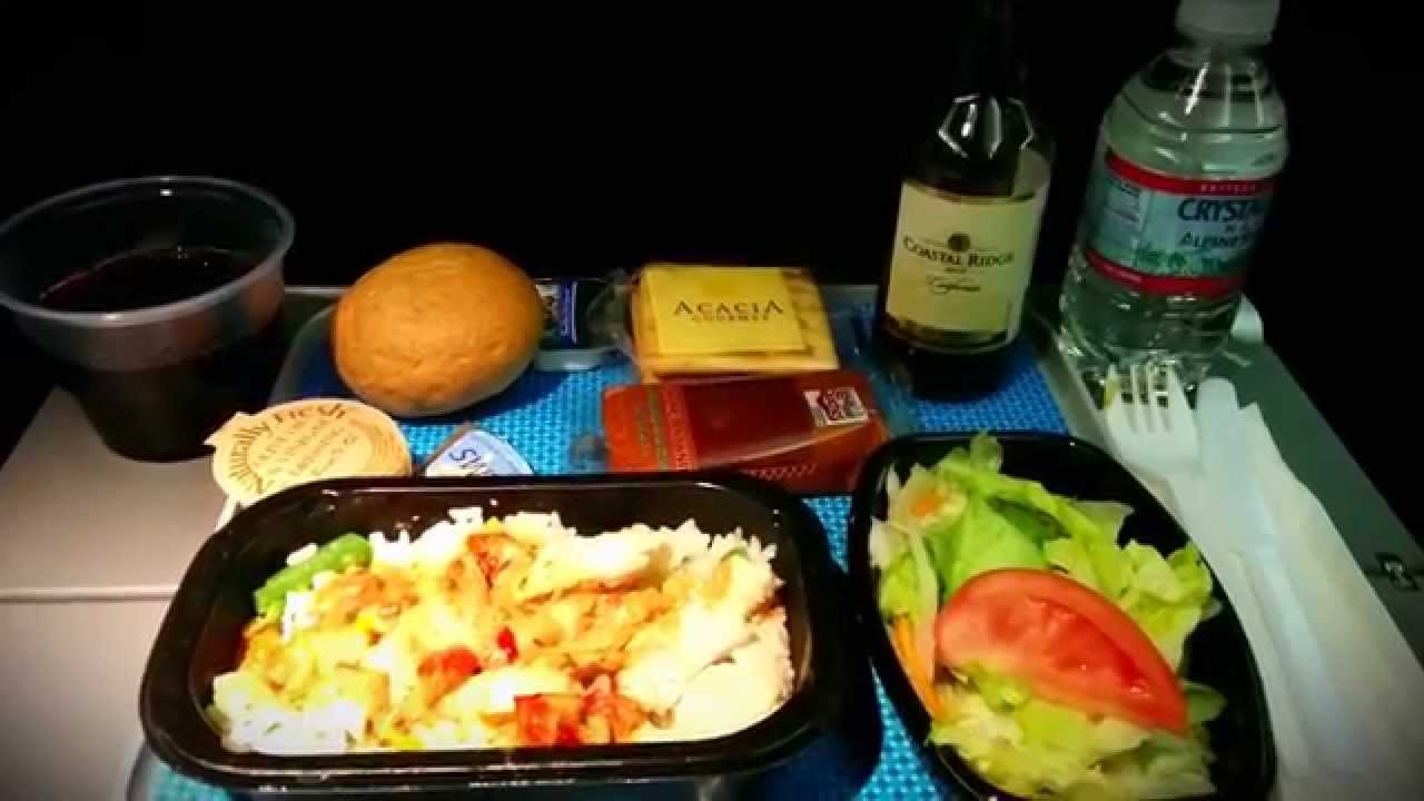 Disfruta de la comida a bordo de American Airlines