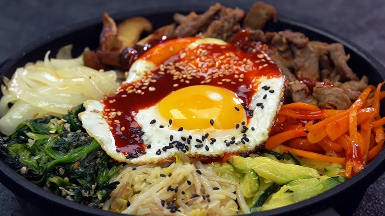Bibimbap: La Deliciosa Comida Coreana de Arroz Mixto