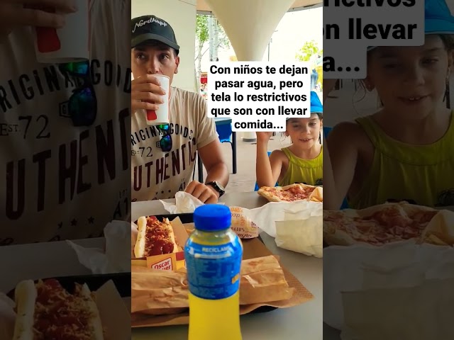 Disfruta de la Warner con tu propia comida y bebida