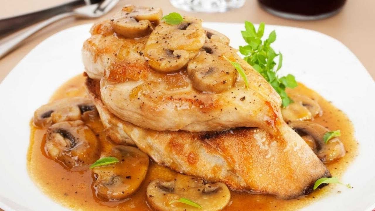 Deliciosa receta de comida con champiñones y pollo