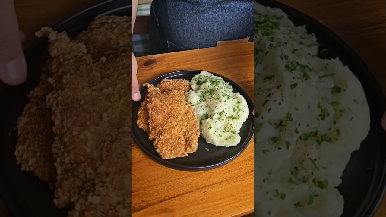 Delicioso plato de comida con puré de papa